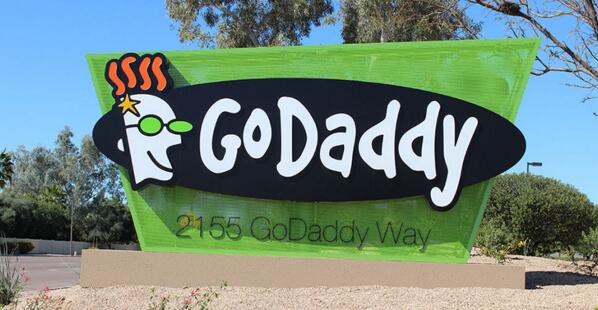 GoDaddy更换全新Logo